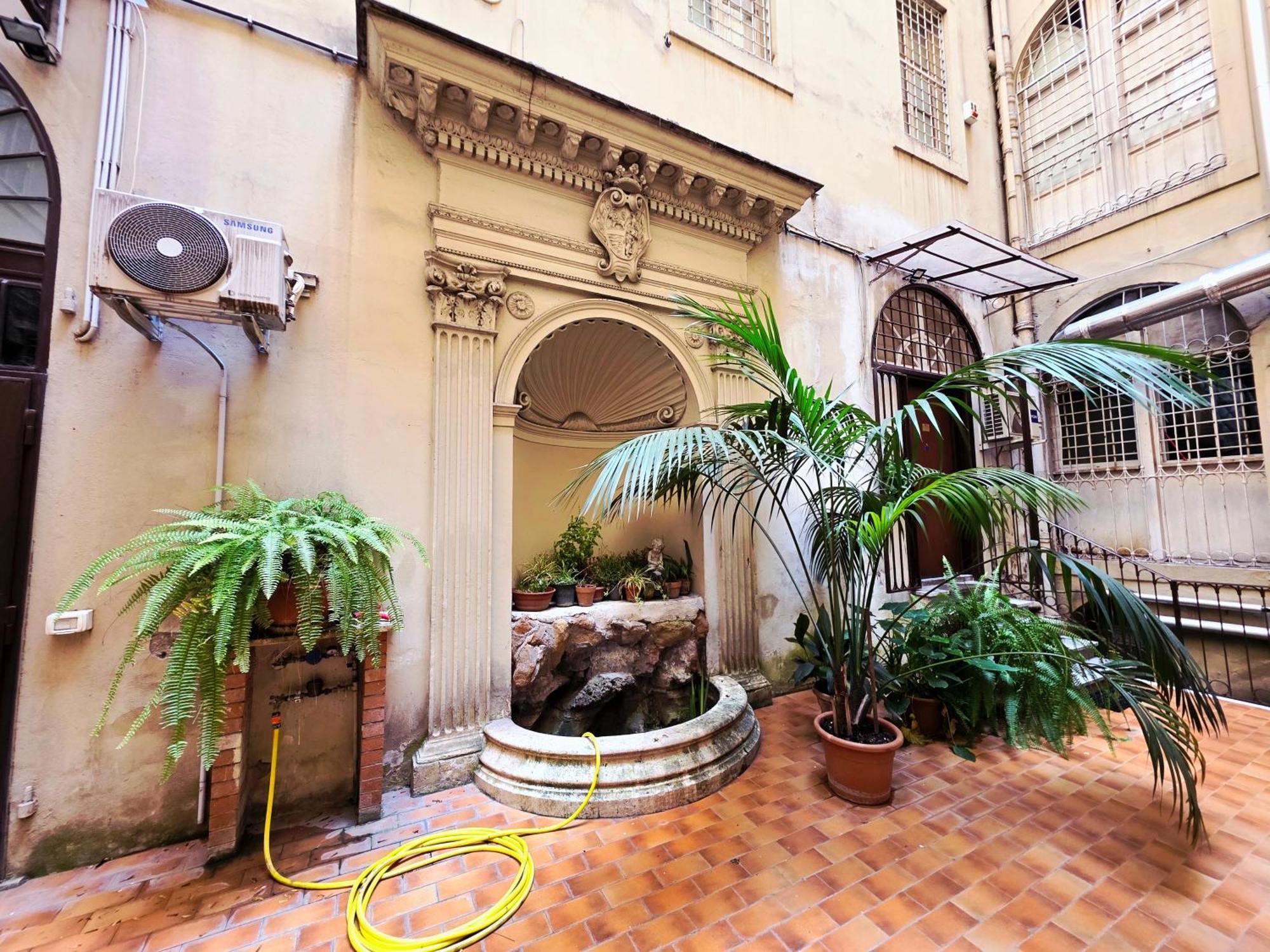 Nicole Suite, Rome